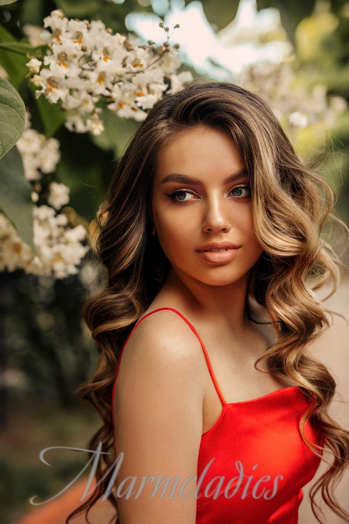 Charming woman Ivanna from Tiraspol, Moldova: Ukrainian girls