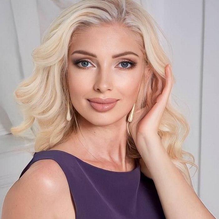 Gorgeous miss Julia, 50 yrs.old from Kyiv, Ukraine