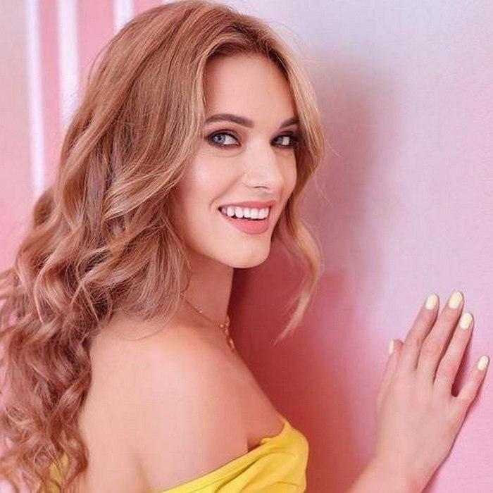 Single wife Elena, 40 yrs.old from Kyiv, Ukraine