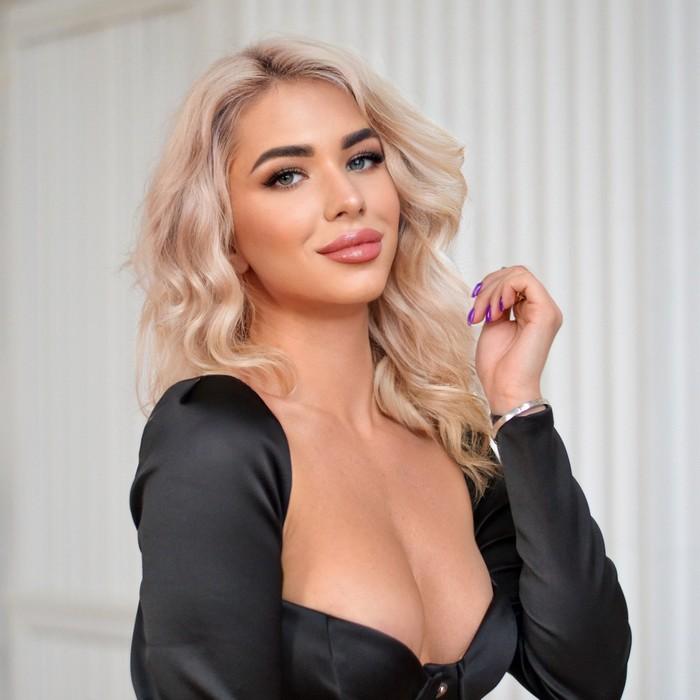 Sexy woman Alyona, 24 yrs.old from Kharkiv, Ukraine
