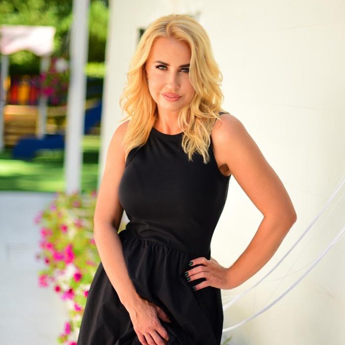 Pretty mail order bride Victoria, 53 yrs.old from Odessa, Ukraine