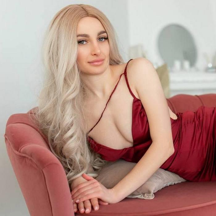 Hot wife Anastasia, 28 yrs.old from Kyiv, Ukraine