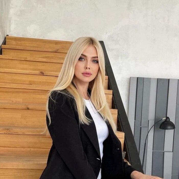 Amazing mail order bride Olga, 42 yrs.old from Kiev, Ukraine