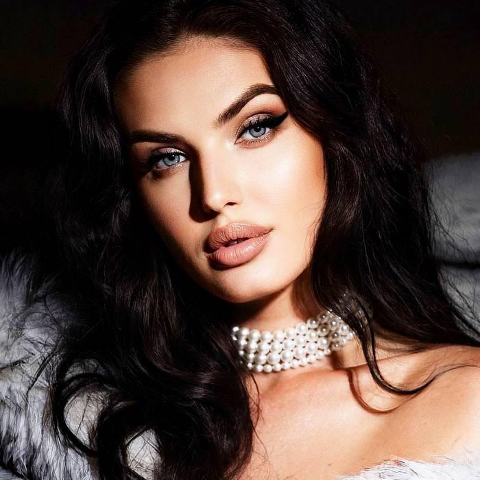 Hot mail order bride Elena, 28 yrs.old from Kyiv, Ukraine