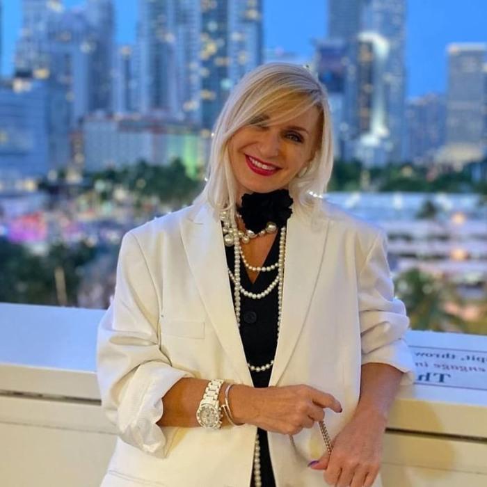 Pretty mail order bride Olga, 55 yrs.old from Miami, United States