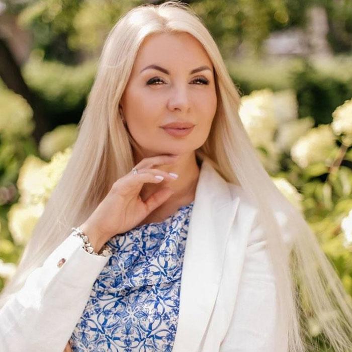 Single girlfriend Tetiana, 50 yrs.old from London, United Kingdom