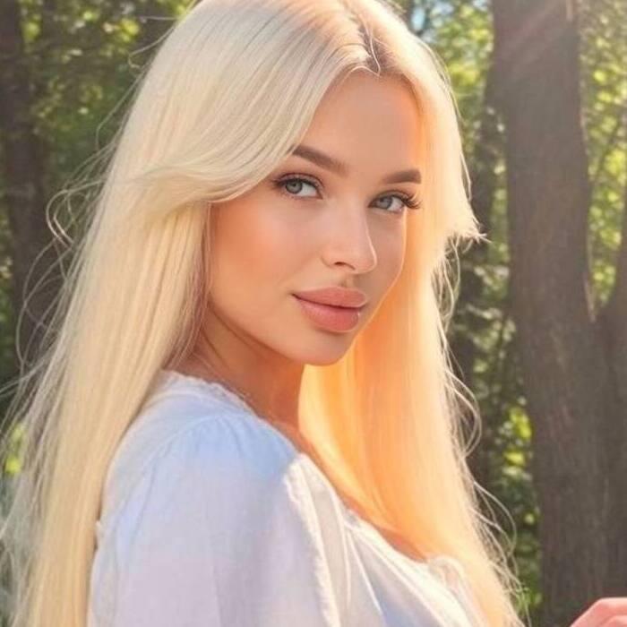 Hot girlfriend Diana, 27 yrs.old from Poltava, Ukraine