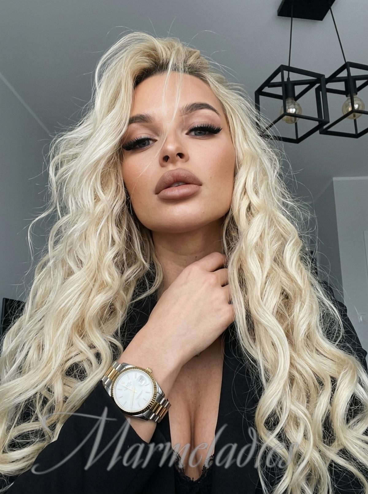 Pretty girlfriend Diana, 28 yrs.old from Poltava, Ukraine