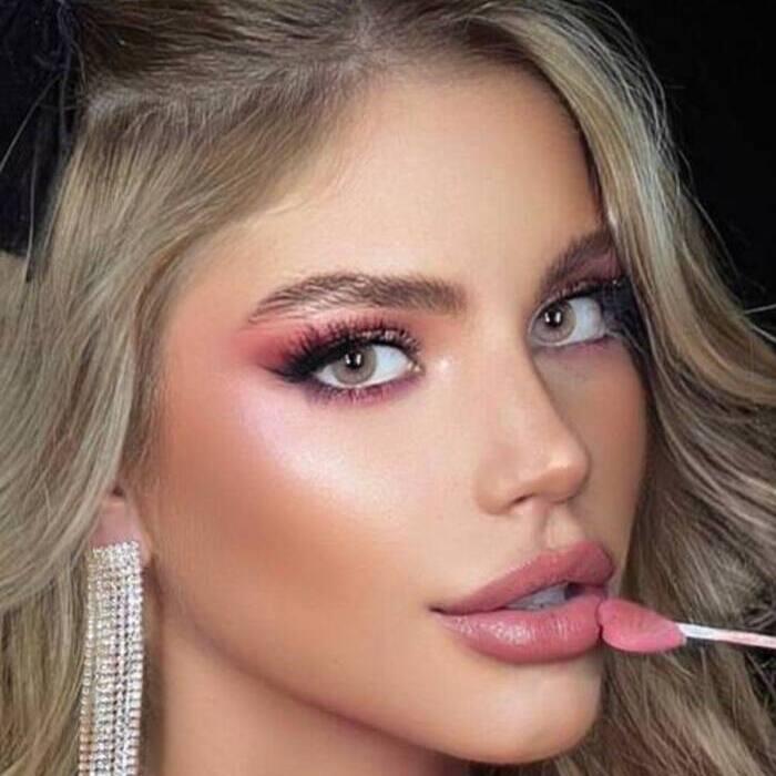 Beautiful pen pal Valentina, 26 yrs.old from Belo Horizonte, Brazil