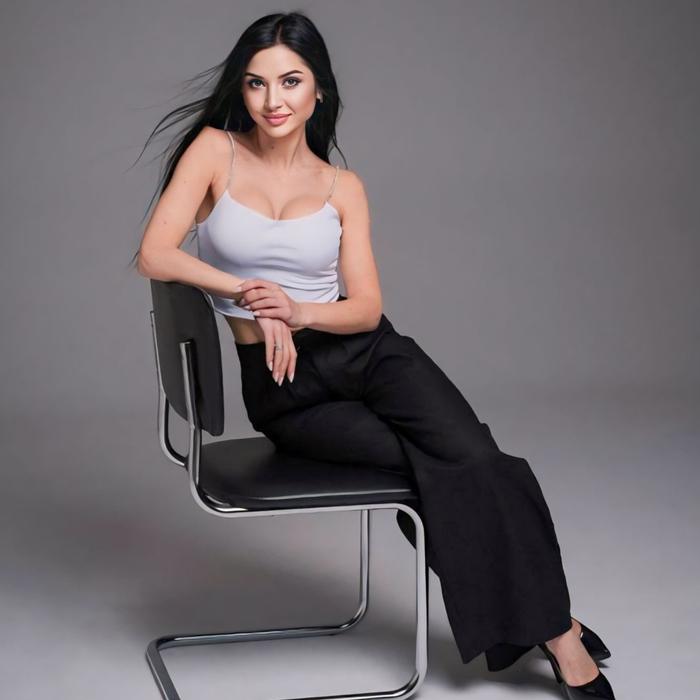 Beautiful girl Olesya, 37 yrs.old from Kiev, Ukraine