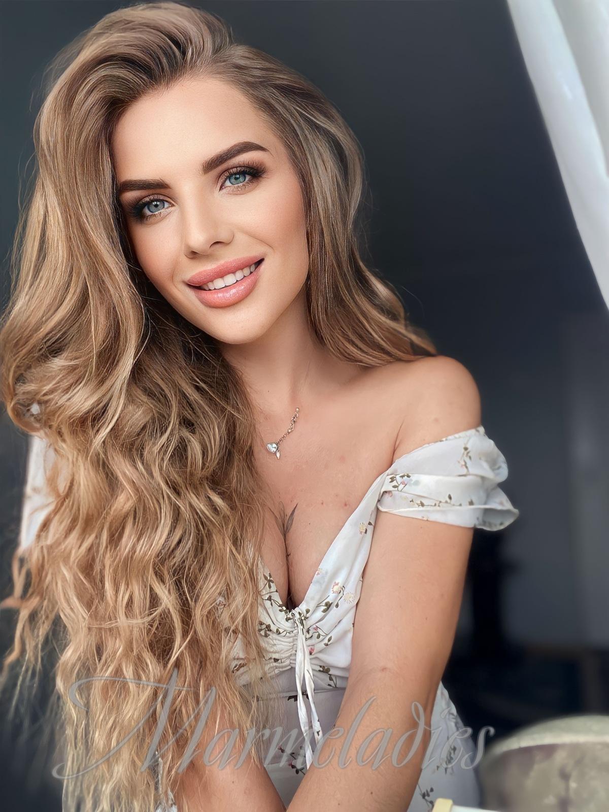 nice-lady-veronica-from-kriviy-rih-ukraine-russian-lady