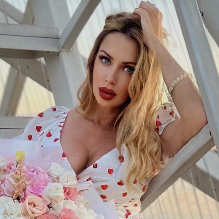 Beautiful wife Nata, 42 yrs.old from Uzhgorod, Ukraine