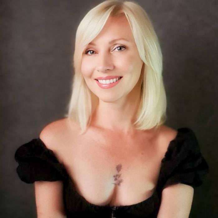 Pretty wife Natalia, 51 yrs.old from Kyiv, Ukraine