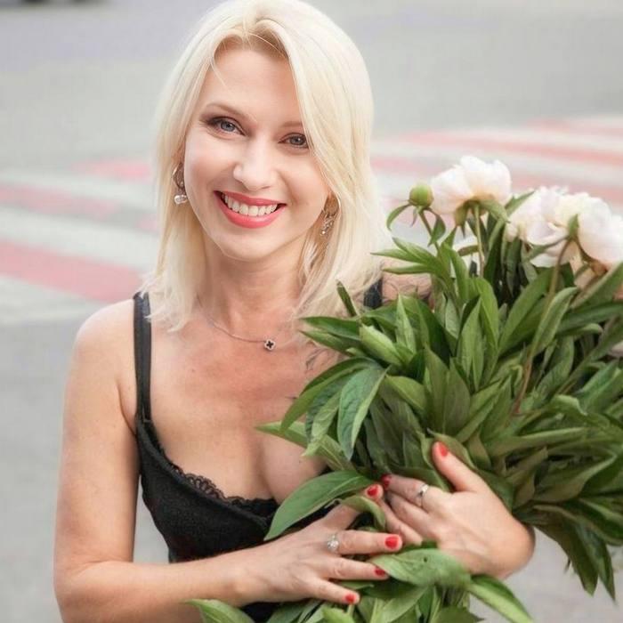 Charming pen pal Natalia, 51 yrs.old from Kyiv, Ukraine