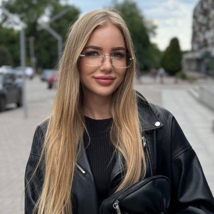 Charming bride Daria, 30 yrs.old from Zaporozhye, Ukraine