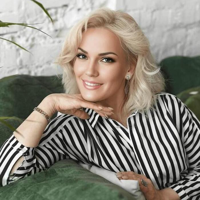 Gorgeous wife Natalya, 44 yrs.old from Dnepr, Ukraine