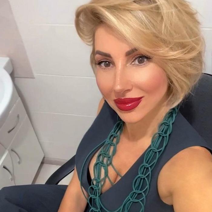 Hot wife Ekaterina, 51 yrs.old from Odessa, Ukraine