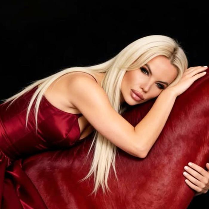 Nice wife Maryna, 38 yrs.old from Kyiv, Ukraine