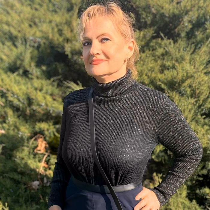 Beautiful mail order bride Svetlana, 74 yrs.old from Montreal, Canada