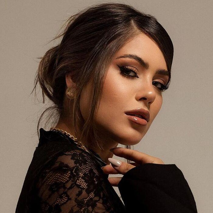 Pretty mail order bride Anayara, 31 yrs.old from Goiânia Goiás, Brazil