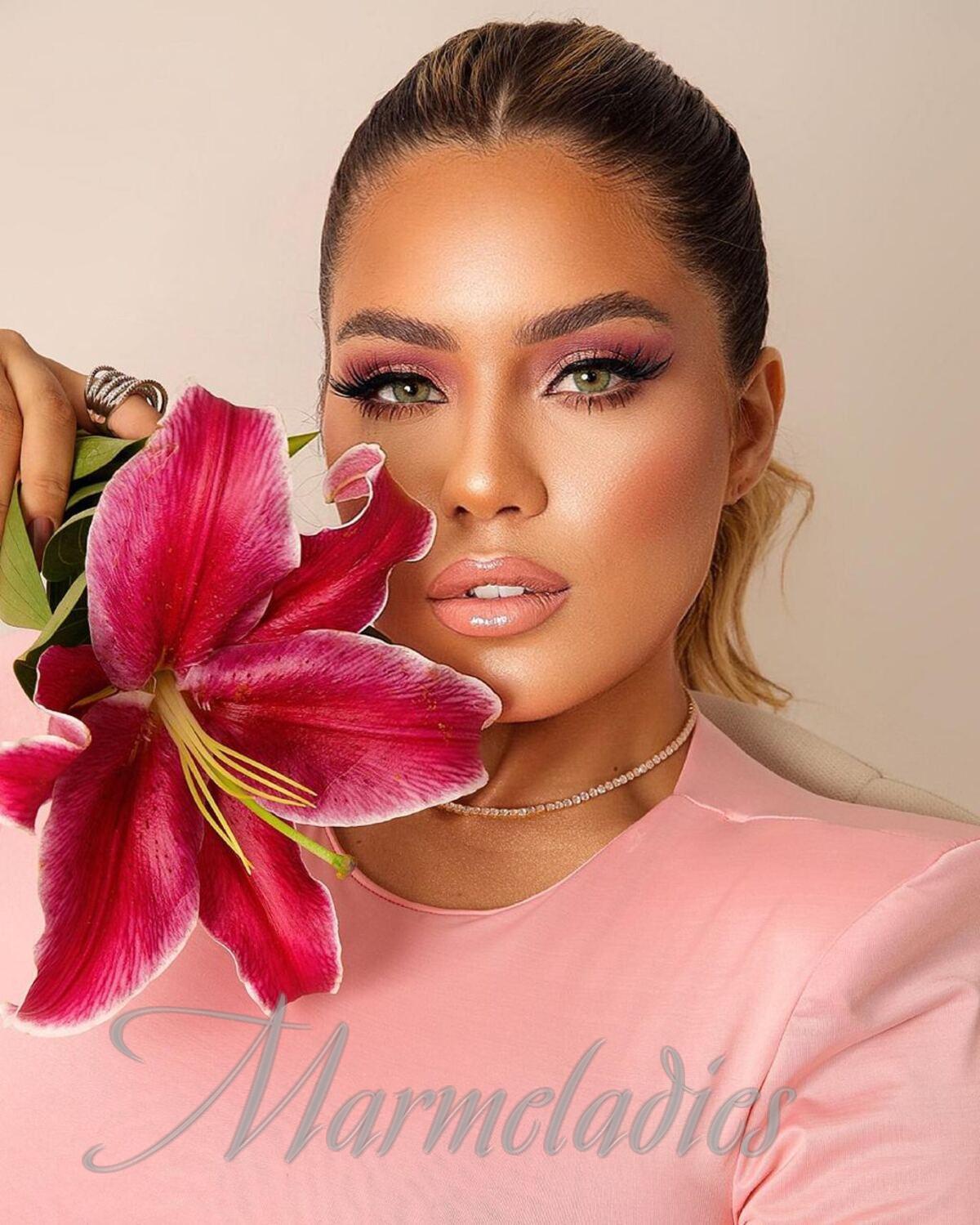 Sexy bride Anayara, 31 yrs.old from Goiânia Goiás, Brazil