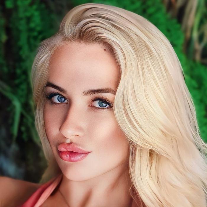 Charming bride Yulia, 26 yrs.old from Kiev, Ukraine