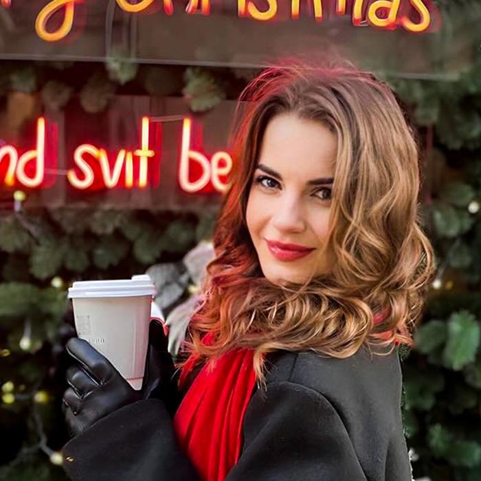 Pretty girlfriend Chris, 31 yrs.old from Lviv, Ukraine