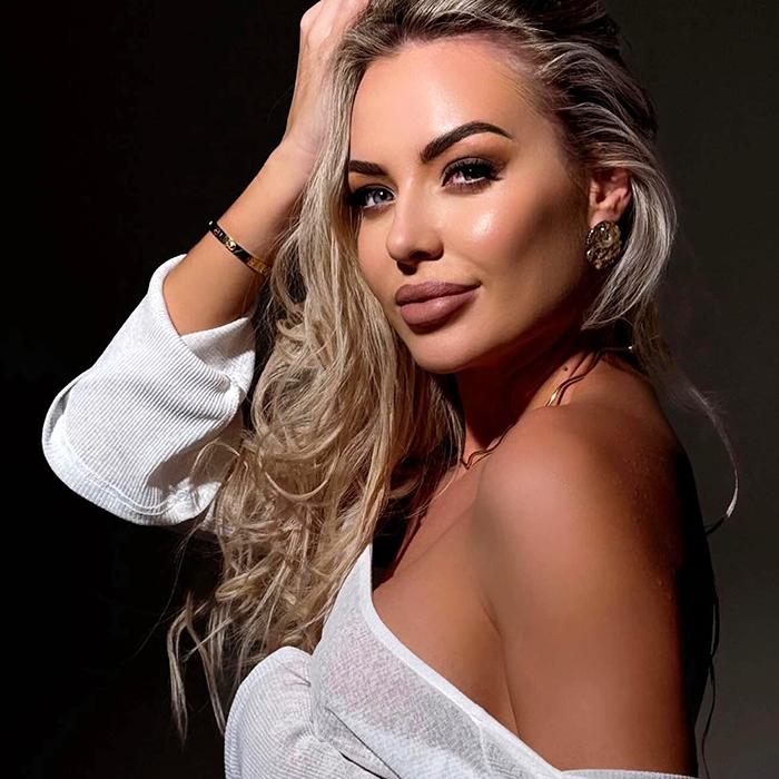 Nice mail order bride Kristina, 31 yrs.old from Dnipro, Ukraine
