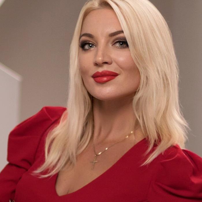 Amazing mail order bride Inna, 49 yrs.old from Chernivtsi, Ukraine