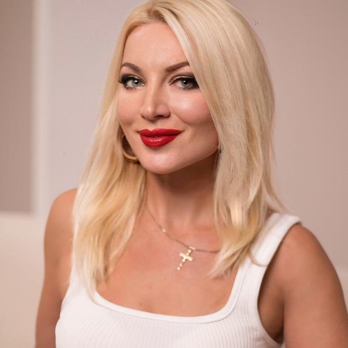 Sexy mail order bride Inna, 49 yrs.old from Chernivtsi, Ukraine