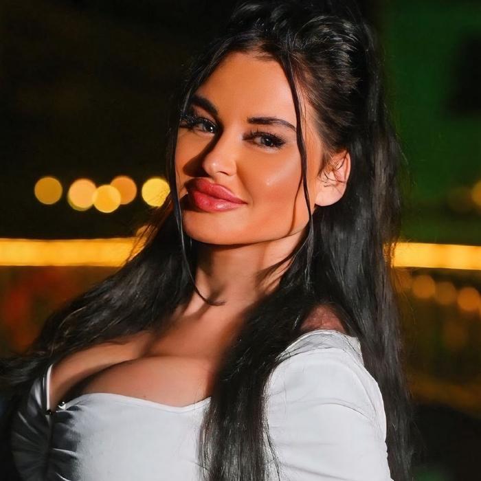 Pretty mail order bride Sandra, 43 yrs.old from Riga, Latvia