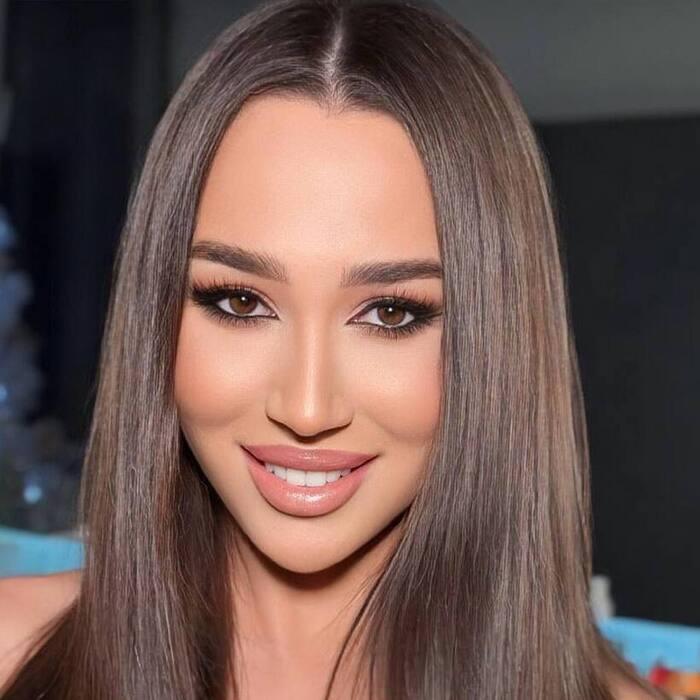 Gorgeous miss Dasha, 24 yrs.old from Kiev, Ukraine