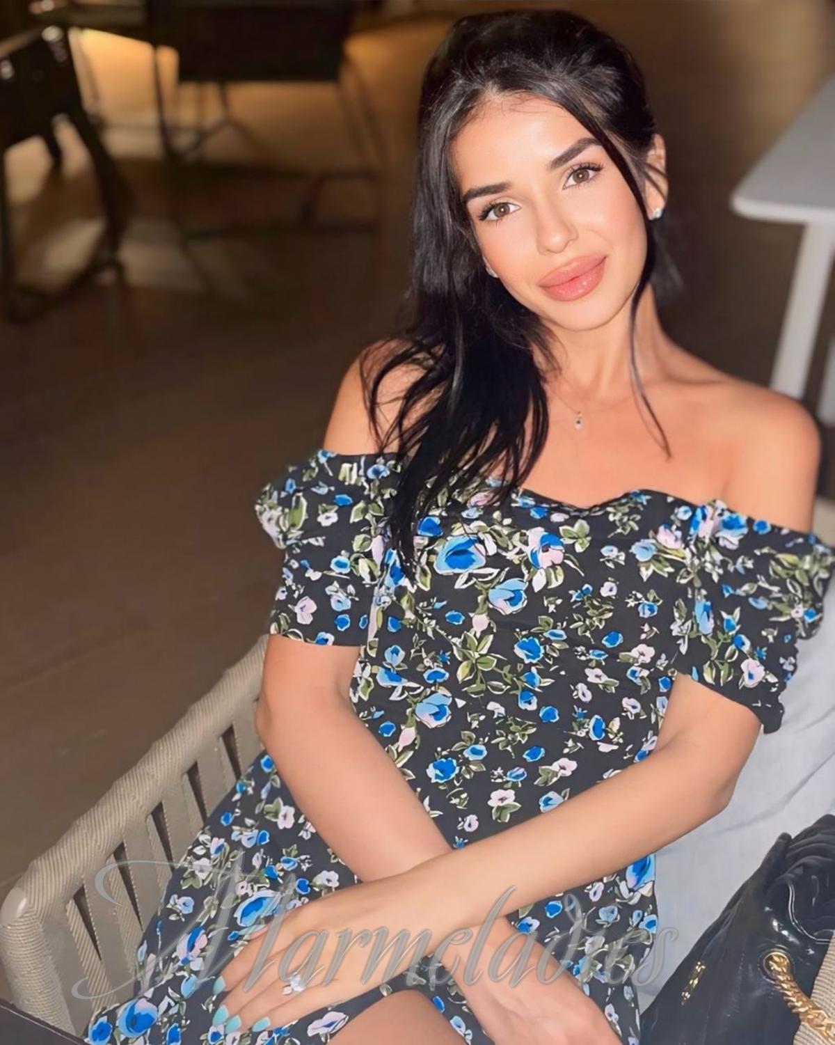 Sexy pen pal Marina, 36 yrs.old from Kyiv, Ukraine