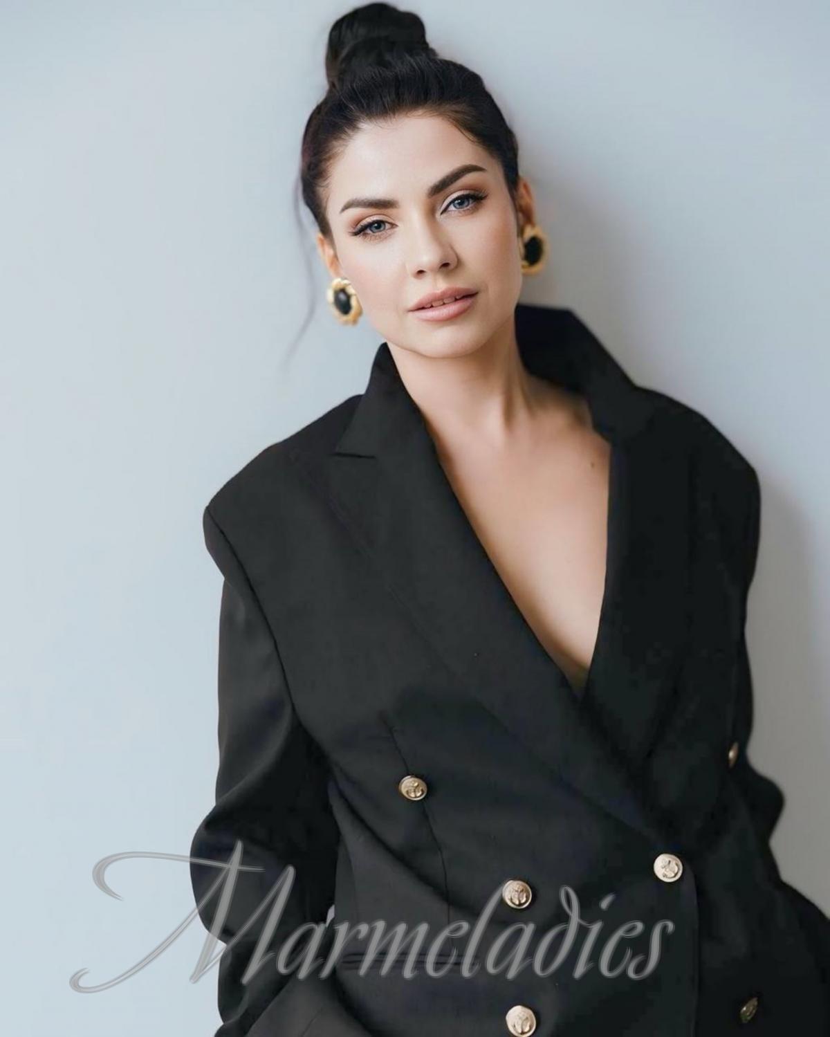 Charming wife Svetlana, 37 yrs.old from Kyiv, Ukraine