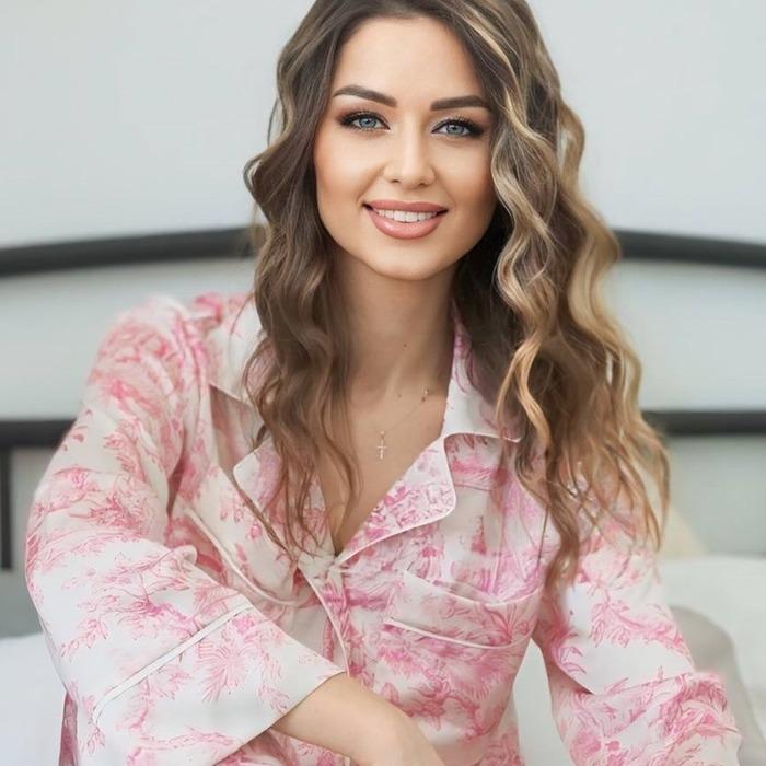 Charming mail order bride Inga, 37 yrs.old from Kyiv, Ukraine