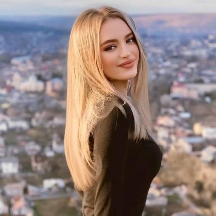 Beautiful girl Yana, 23 yrs.old from Kyiv, Ukraine