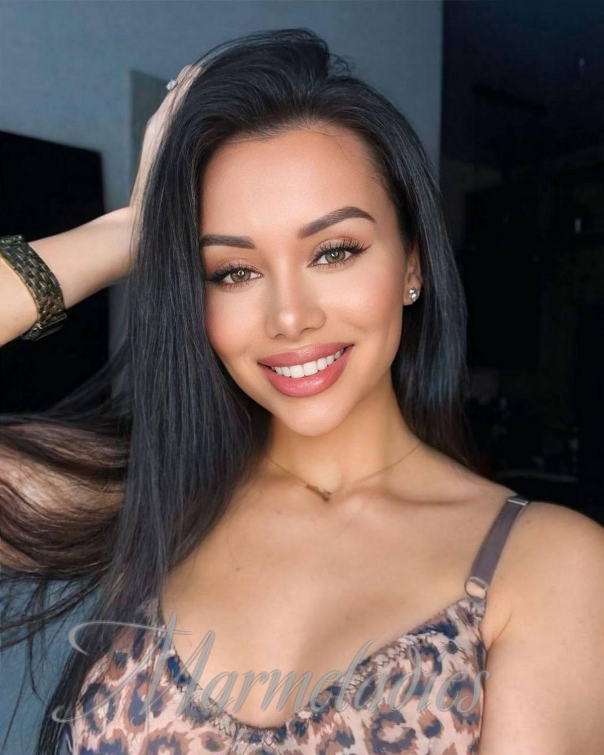 Gorgeous girl Julia, 33 yrs.old from Odessa, Ukraine