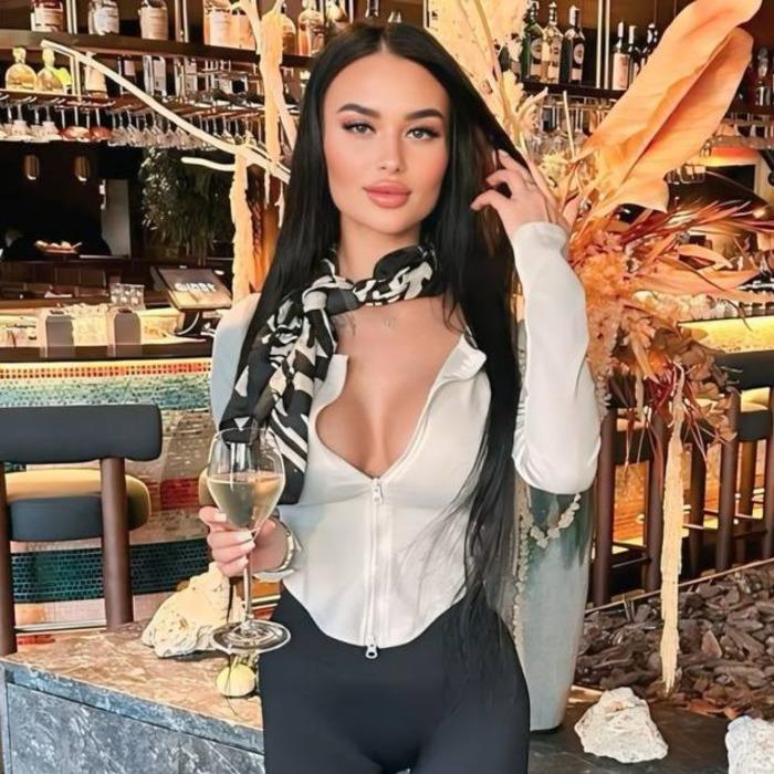 Gorgeous lady Veronika, 30 yrs.old from Kyiv, Ukraine