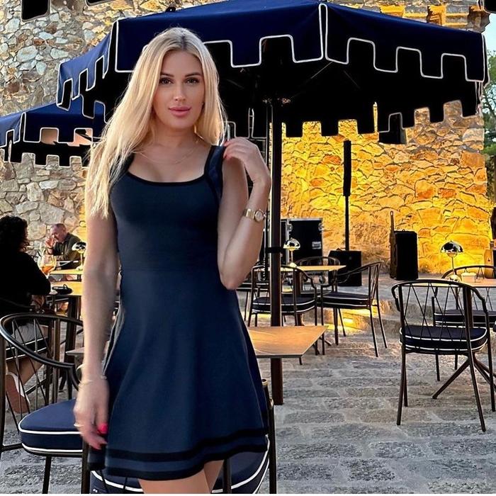 Gorgeous miss Evgeniya, 40 yrs.old from Barcelona, Spain