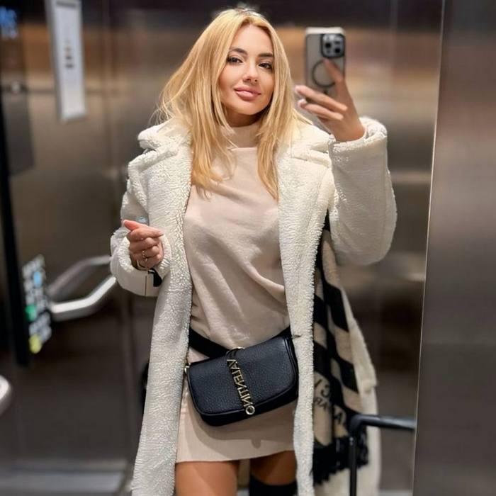 Single girlfriend Irina, 46 yrs.old from Prague, Czech Republic