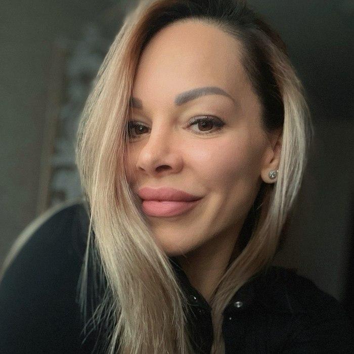 Nice girlfriend Elena, 45 yrs.old from Eastern Europe