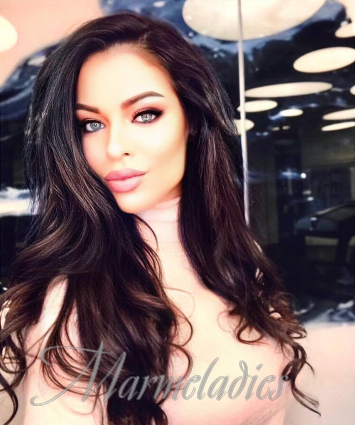 Nice pen pal Mariya, 37 yrs.old from Milan, Italy
