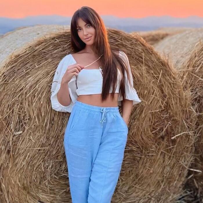 Single girl Arina, 40 yrs.old from Poltava, Ukraine Single girl Arina, 40 yrs.old from Poltava, Ukraine