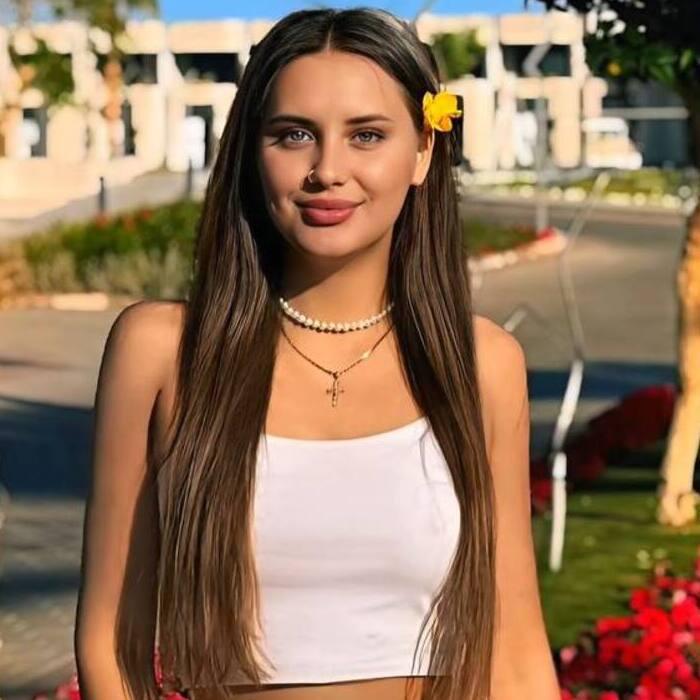 Amazing miss Yulia, 22 yrs.old from Phuket, Thailand
