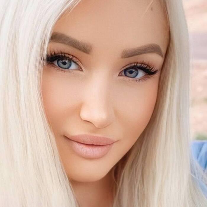 Amazing mail order bride Victoria, 31 yrs.old from Miami, United States