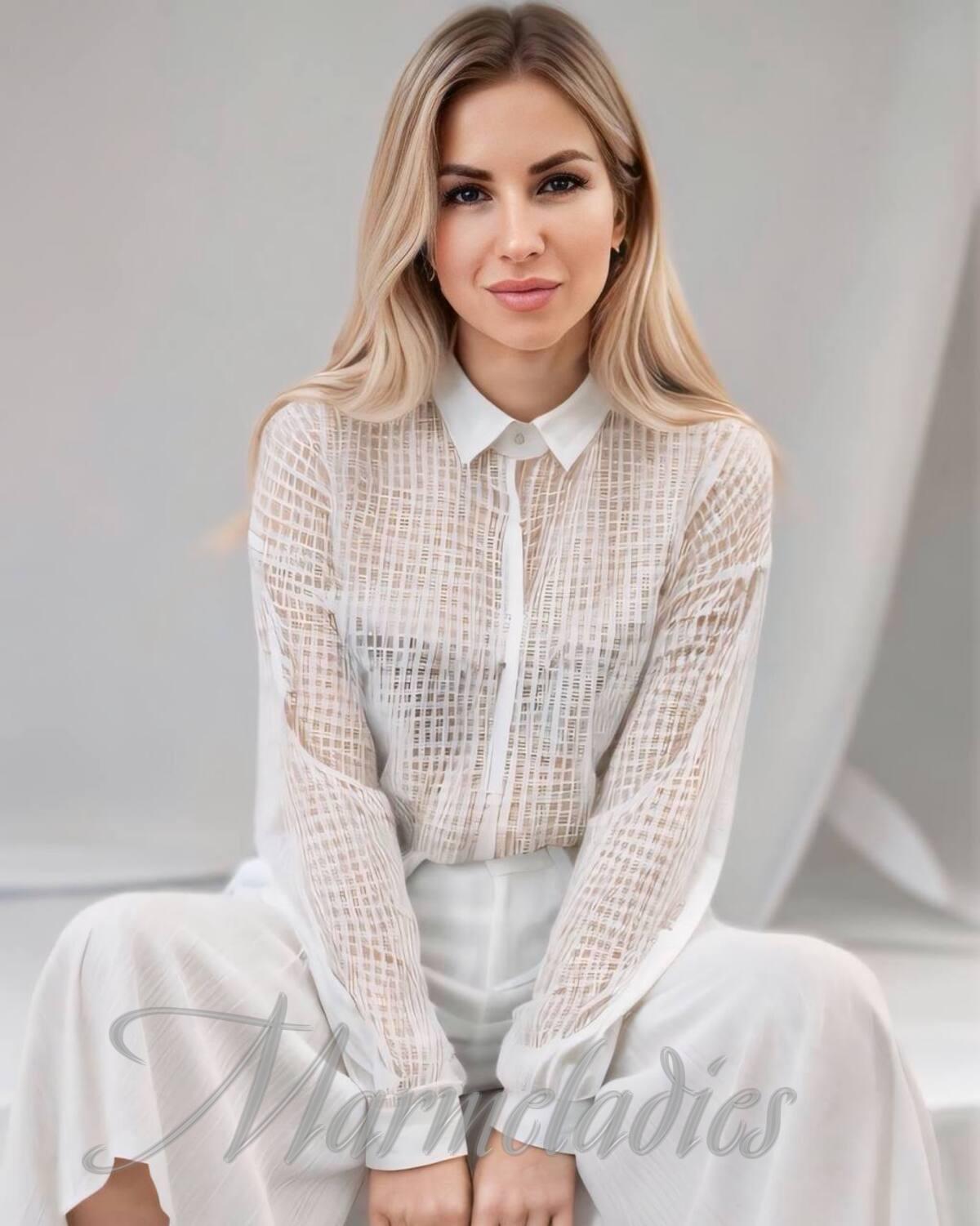Single woman Ksenia, 38 yrs.old from Austin, United States