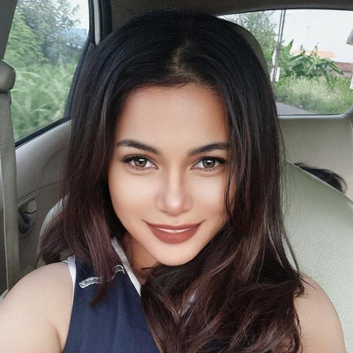 Charming miss Pebrianingsih, 35 yrs.old from Yogyakarta, Indonesia