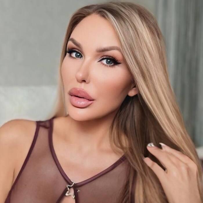 Pretty miss Polina, 44 yrs.old from Odessa, Ukraine