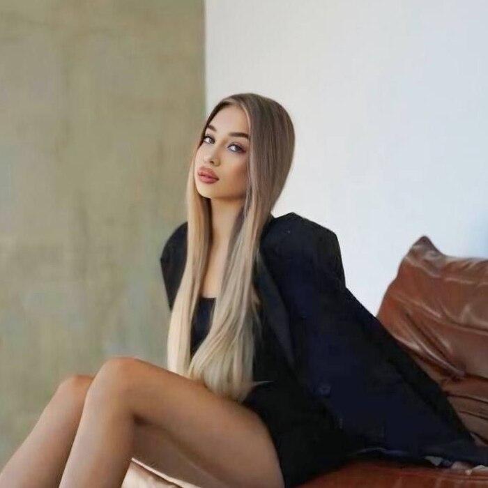 Charming girlfriend Christina, 19 yrs.old from Chicago, United States