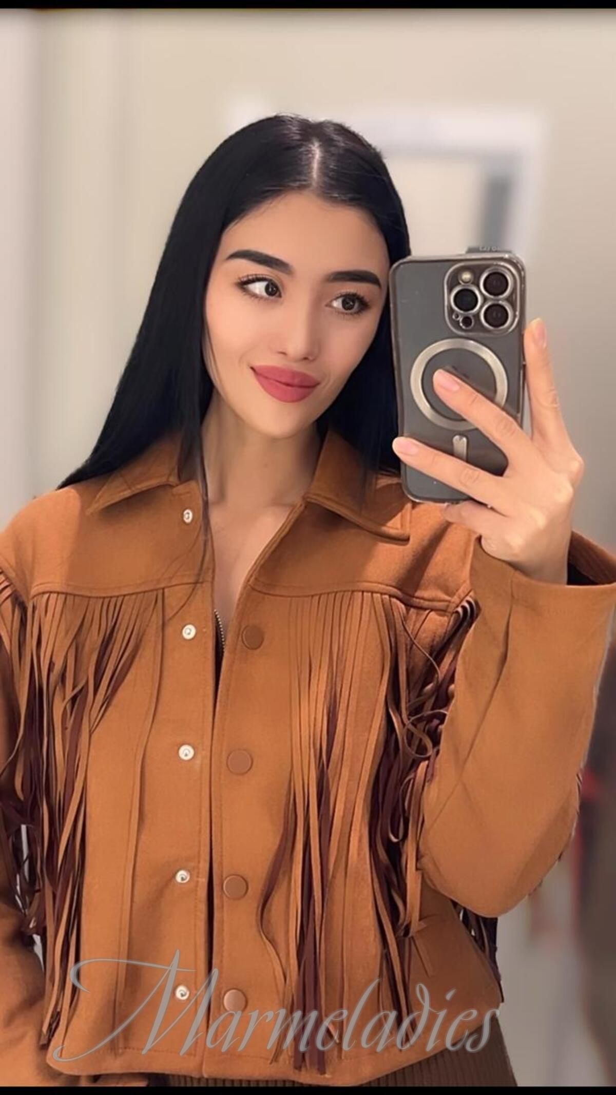 Nice girlfriend Madina, 31 yrs.old from Almaty, Kazakhstan
